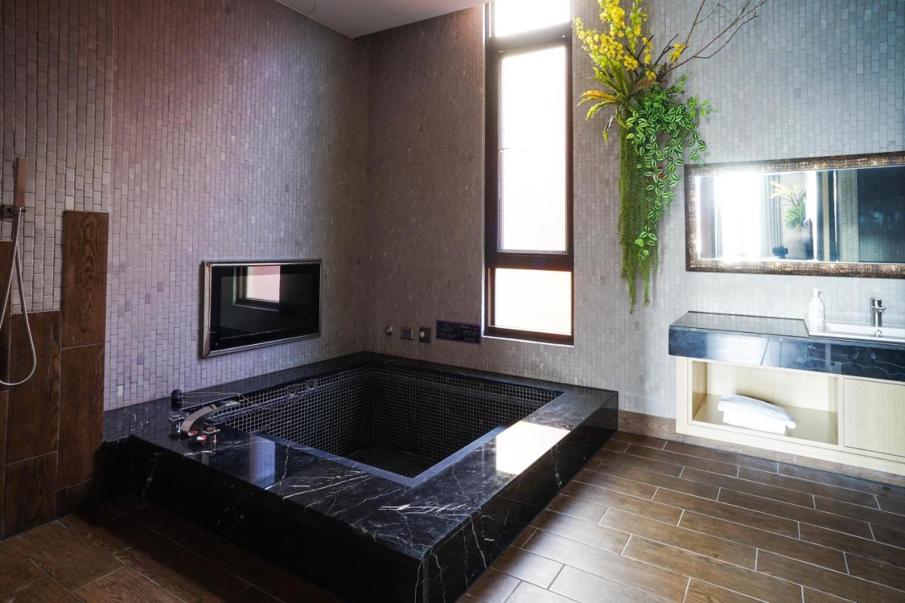 Shu Xin Motel Nantou Екстериор снимка